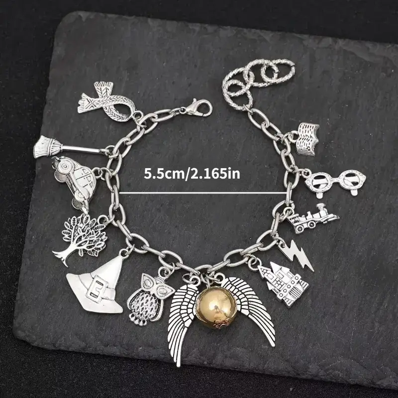 Pulsera con colgantes's photo #1